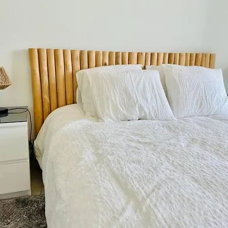 One Bedroom Flat In Center W. Terrace&parking-limp56 아파트 *