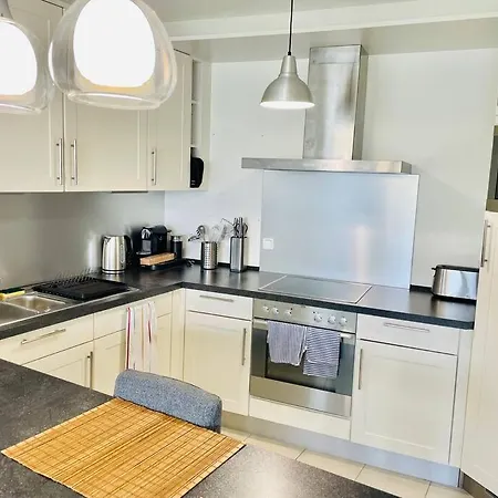 One Bedroom Flat In Center W. Terrace&parking-limp56 Apartment *