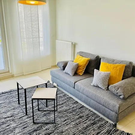 One Bedroom Flat In Center W. Terrace&parking-limp56 Апартаменты Люксембург